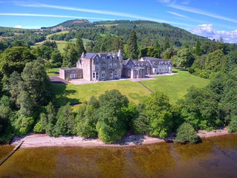 Апартаменти Lomond Castle Penthouse Лусс Екстер'єр фото